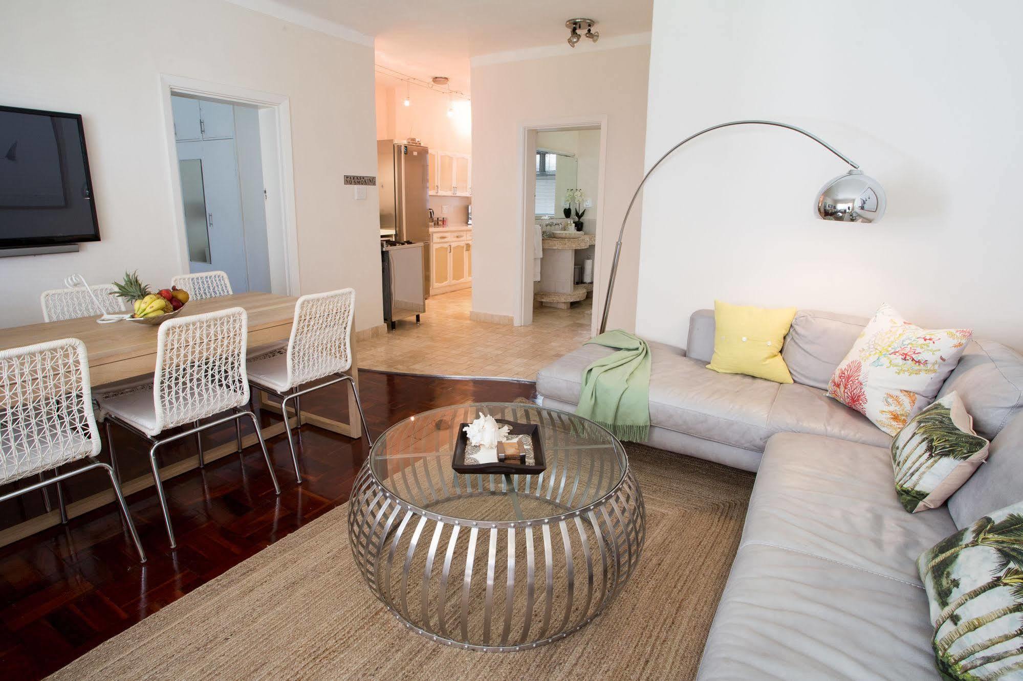 Ferienwohnung Caprice Camps Bay Exterior foto